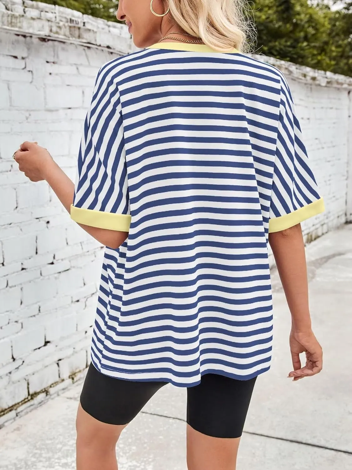 Ahtyeo Women's Oversized T Shirts Striped Loose Fit Short Sleeve Crewneck Summer Tops Casual Basic Tee 2025 Shirts