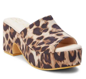 Beach by Matisse Women's Terry Tan Leopard
