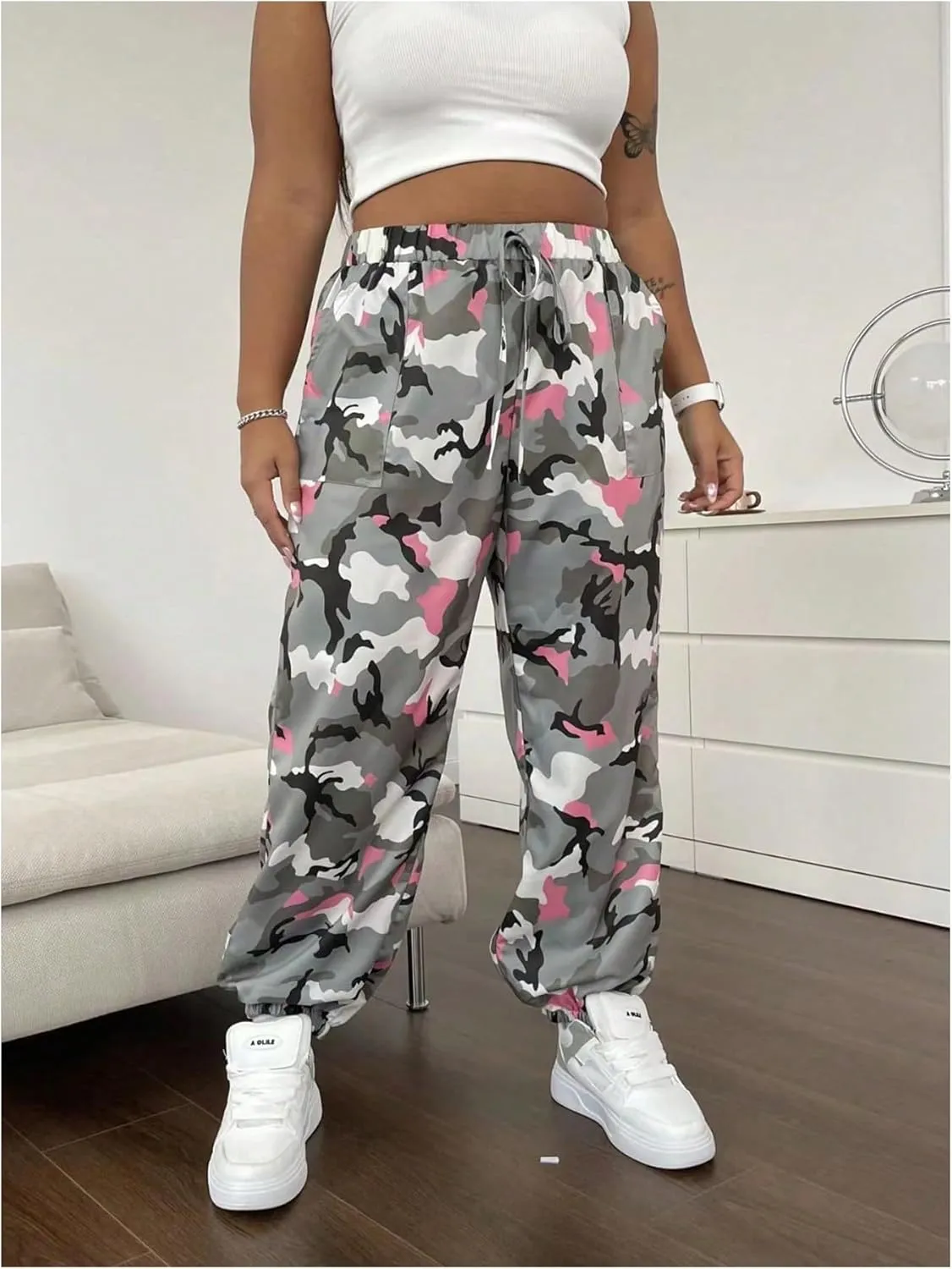 MakeMeChic Women's Plus Size Camo Print Trousers Drawstring Waist Slant Pocket Cargo Pants