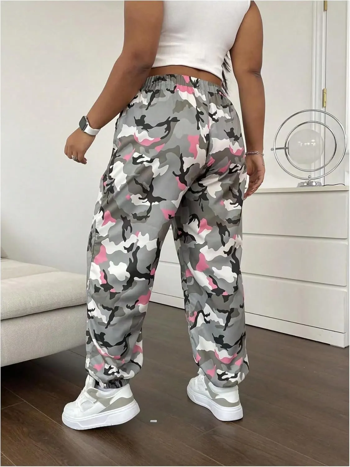 MakeMeChic Women's Plus Size Camo Print Trousers Drawstring Waist Slant Pocket Cargo Pants