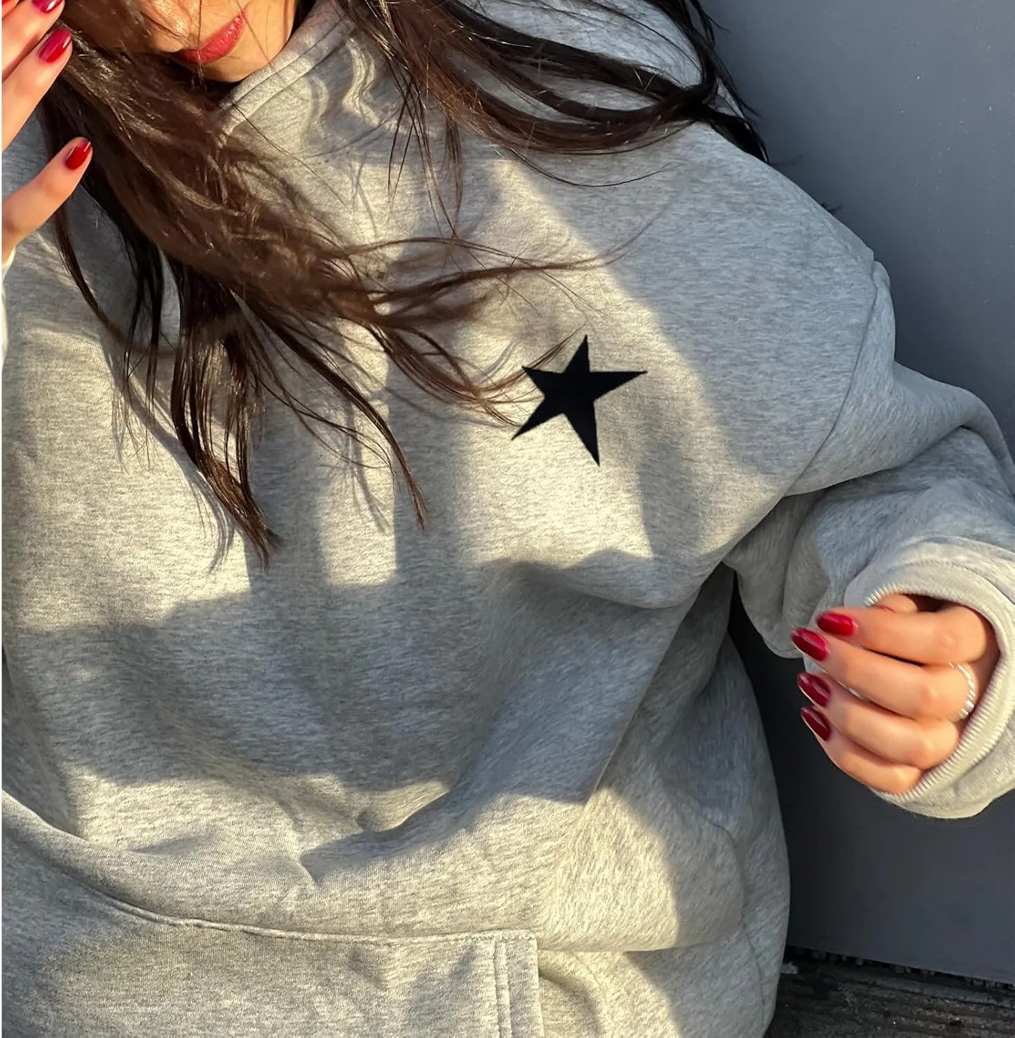 Meiweileya Womens Y2k Star Graphic Print Hoodies Oversized Aesthetic Long Sleeve Pullover Tops