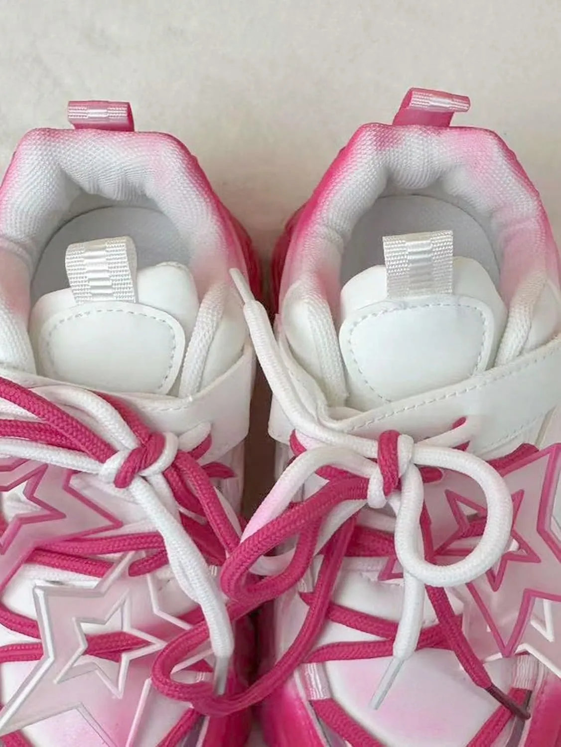 Ombre Y2K Cute Star Pattern Sneakers Stylish Lightweight Low Top Shoes for Kids and Women Casual Everyday Walking School Travel All Season Non Slip Comfort Fit