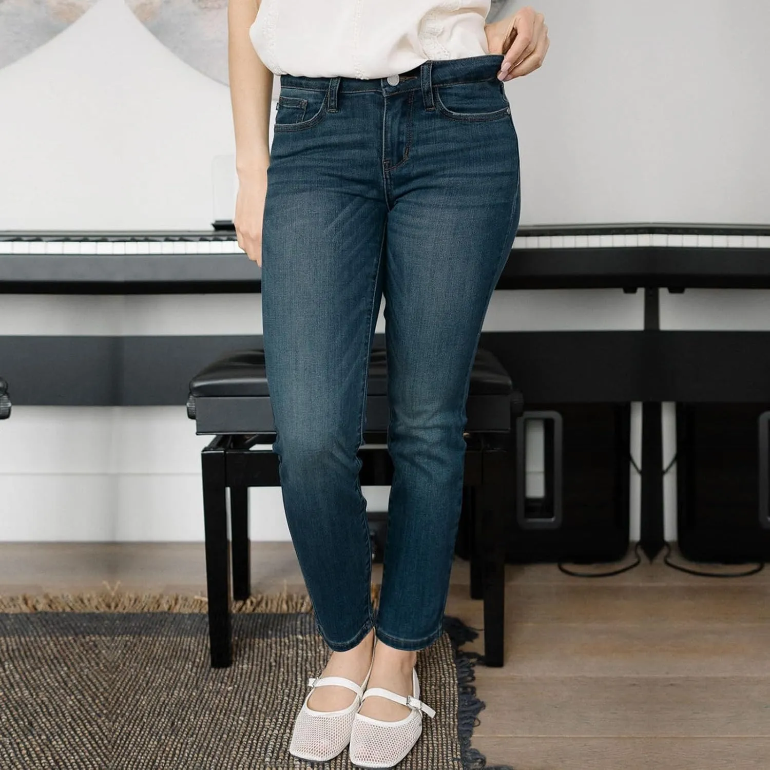 Skinny Jeans for Women High Waist Stretch Straight Leg Cropped Jeans Comfy Distressed Curvy Jean Leggings with Pockets