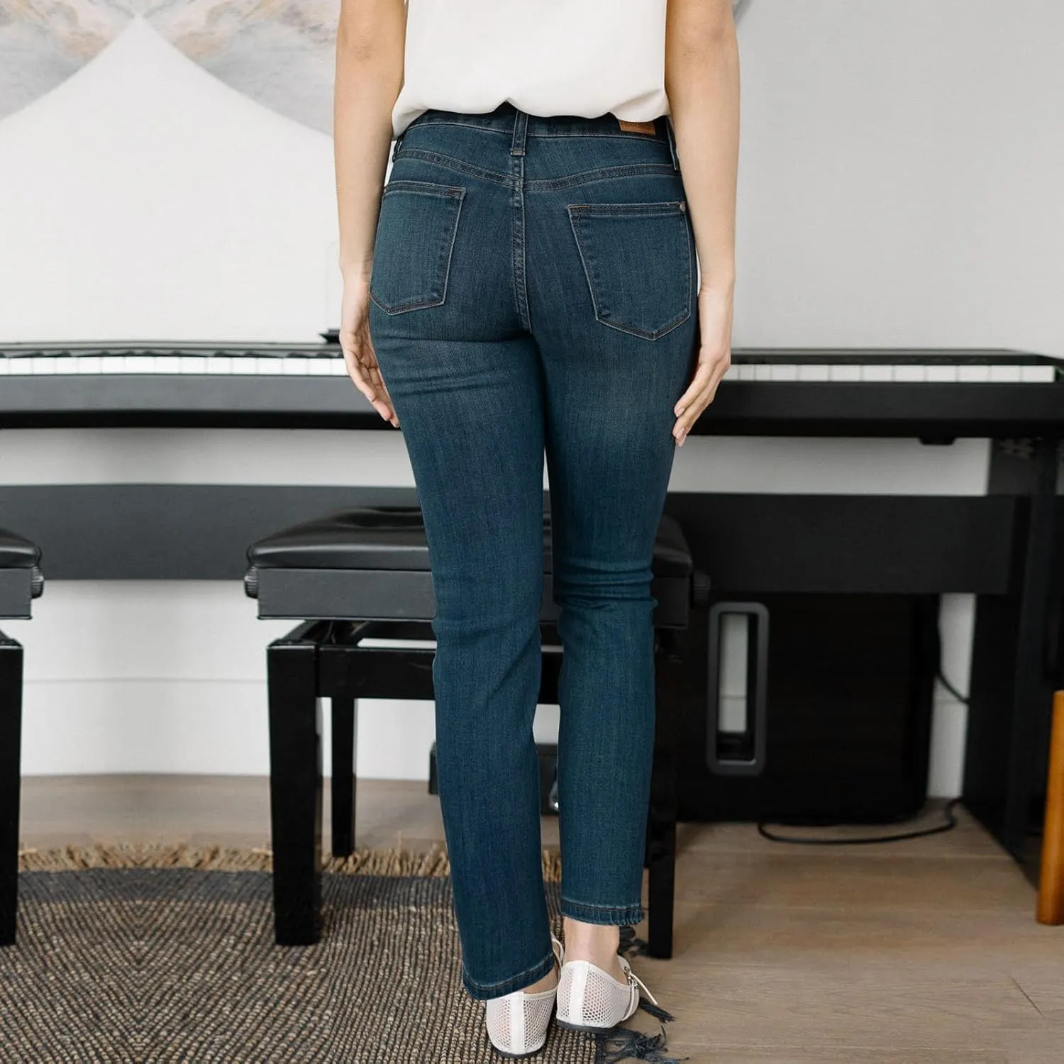 Skinny Jeans for Women High Waist Stretch Straight Leg Cropped Jeans Comfy Distressed Curvy Jean Leggings with Pockets