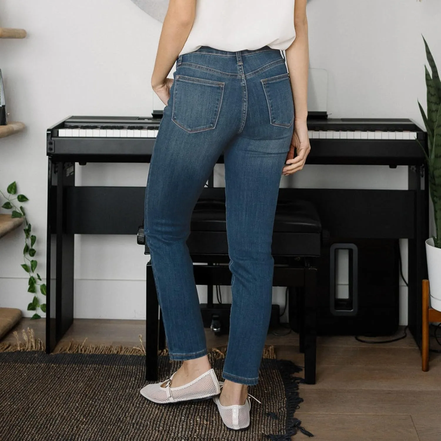 Skinny Jeans for Women High Waist Stretch Straight Leg Cropped Jeans Comfy Distressed Curvy Jean Leggings with Pockets