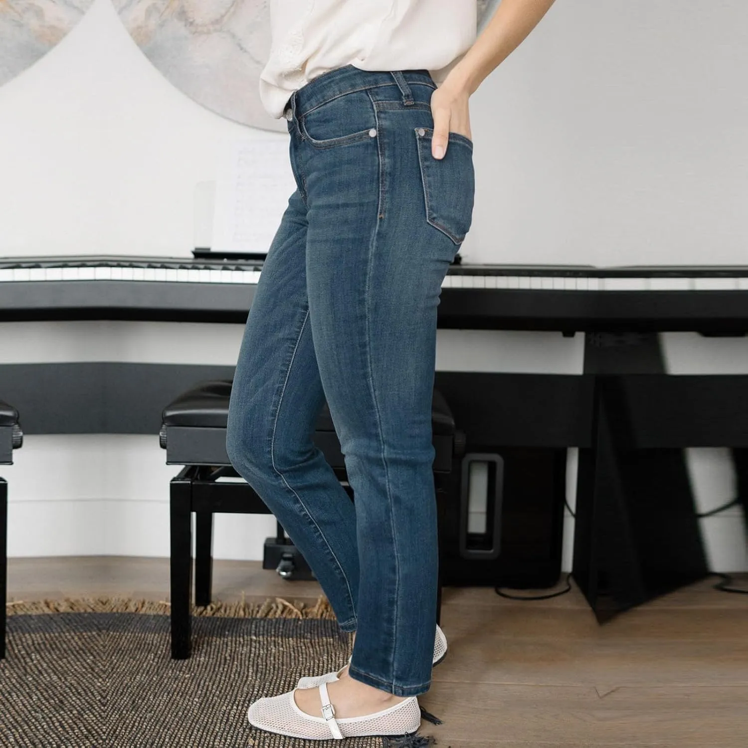 Skinny Jeans for Women High Waist Stretch Straight Leg Cropped Jeans Comfy Distressed Curvy Jean Leggings with Pockets