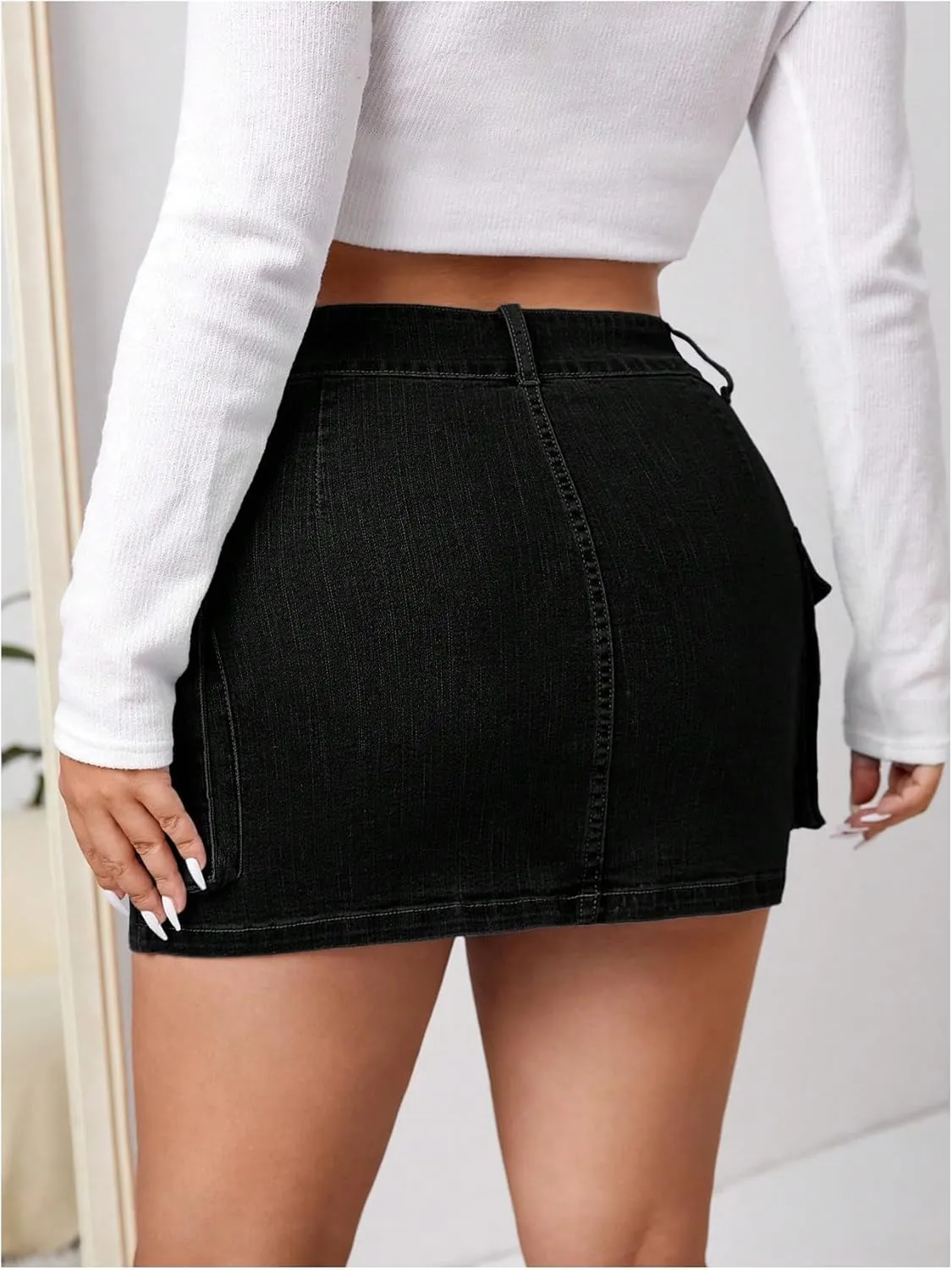 WDIRARA Women's Plus Size High Waisted Denim Cargo Skirt Stretchy Bodycon Mini Jean Skirts