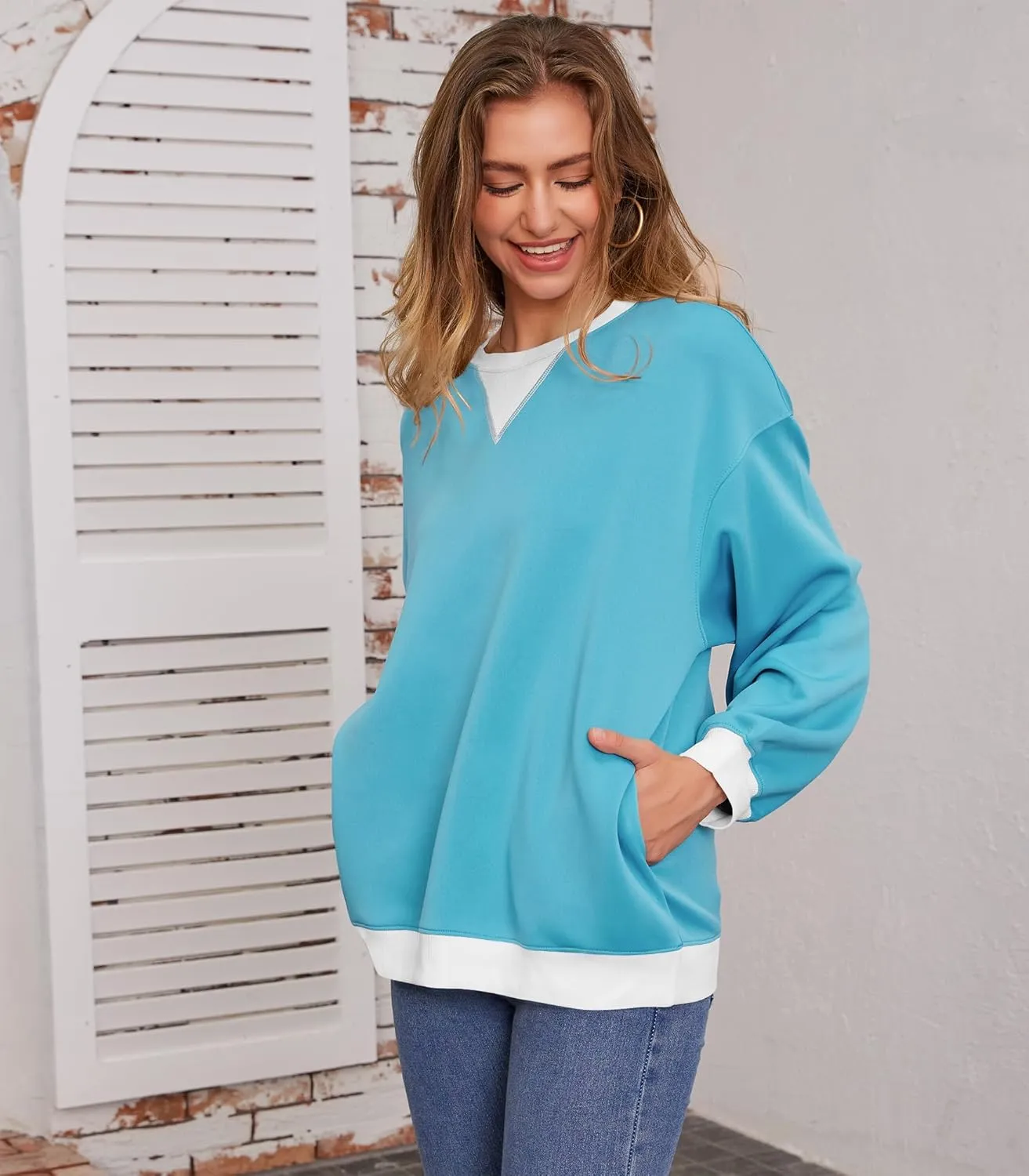 Womens Long Sleeve Color Block Sweatshirts Y2K Crew Neck Oversized Pullover Fall Sweaters Tops with Two Pockets